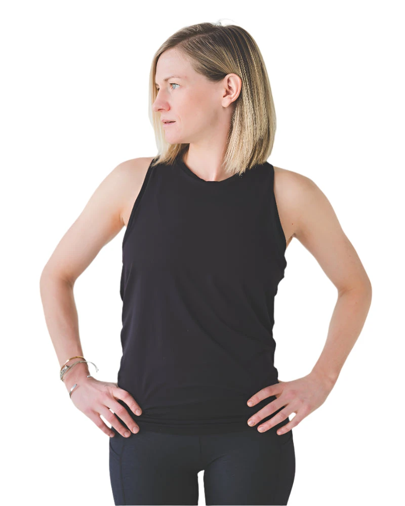 Black Split-Back Yoga Tank - Image 3