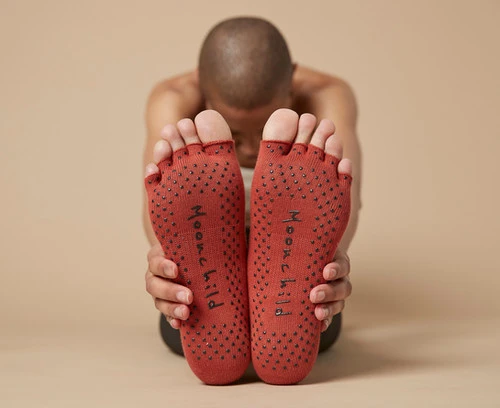 Moonchild Yogawear Toe Socks Black - Image 2