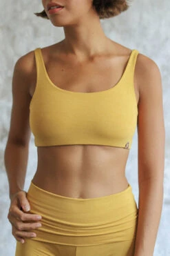 Indigo Luna 'Boxy Crop' Saffron