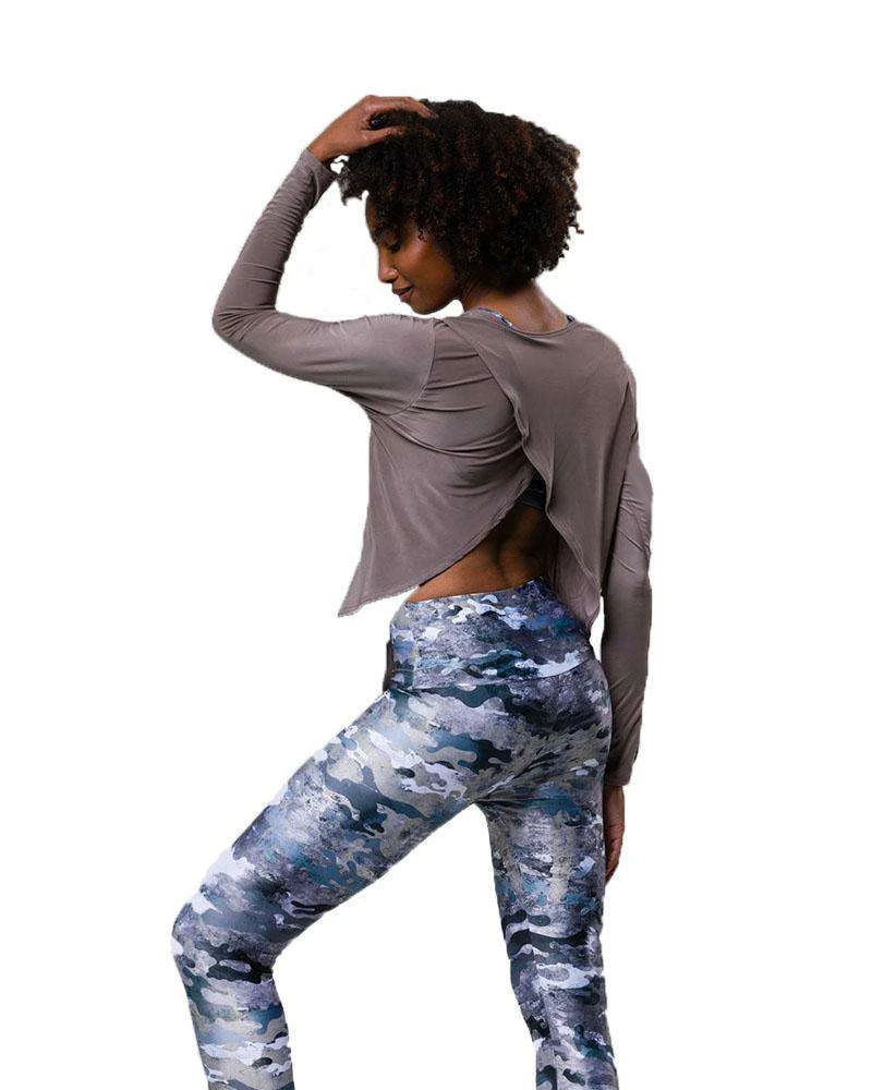 Onzie Tulip Back Long Sleeve Top - Image 2